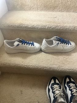 Golden Goose tennis shoes