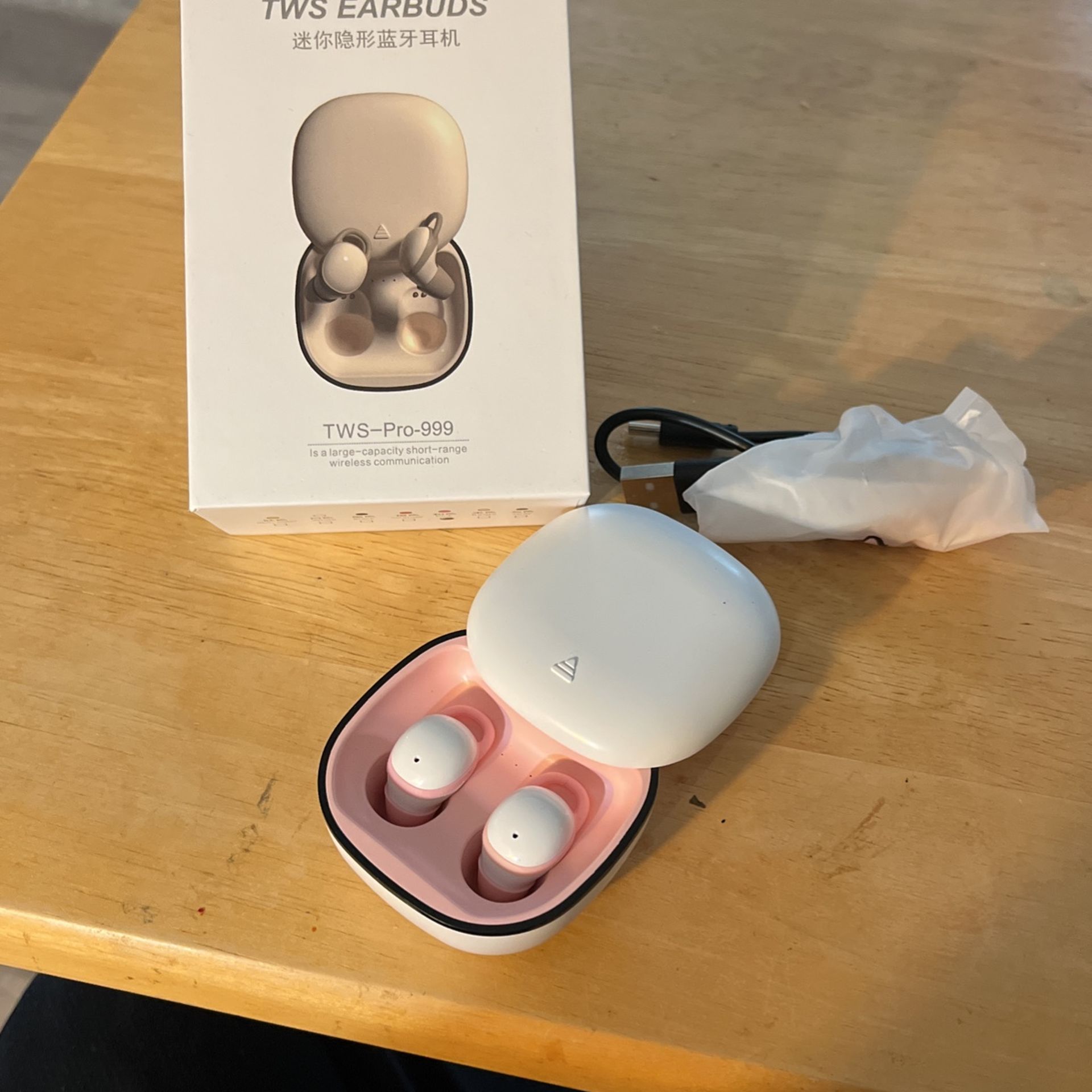 Earbuds