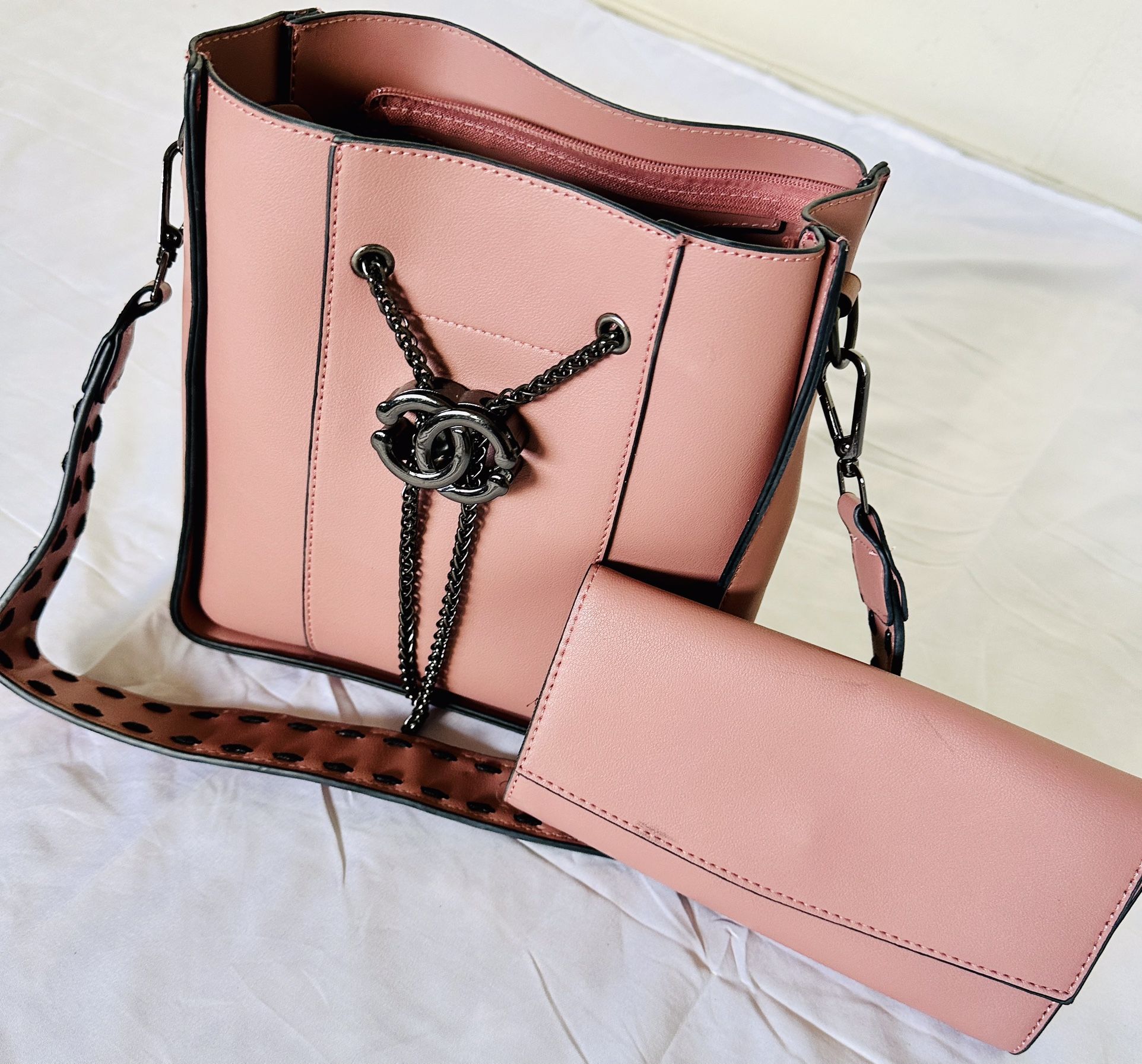 Women Bag And Purse 2n1 Rare To Find Color 