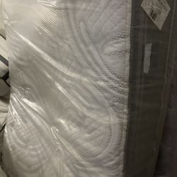 Supertek Pillow Top Queen, Mattress, And Box Springs. 300. I Can Deliver.