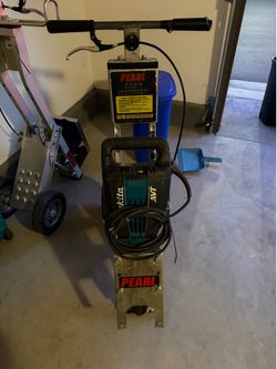 MAKITA HAMMER WITH EASY HAMMER CART