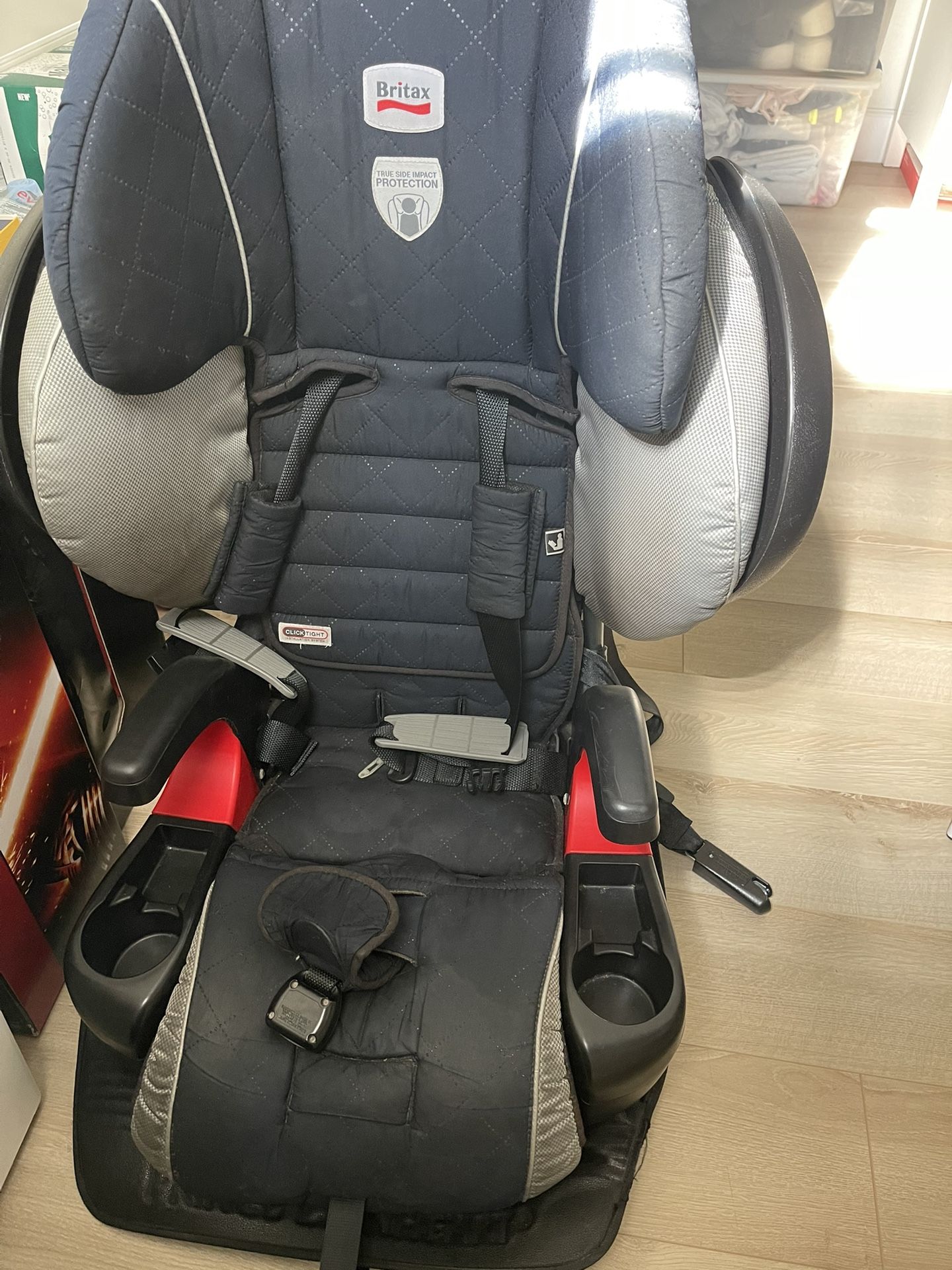 Britax Pinnacle SafeCell Click Tight Car Seat 