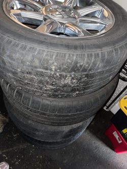 GMC Yukon XL Rims with Tires