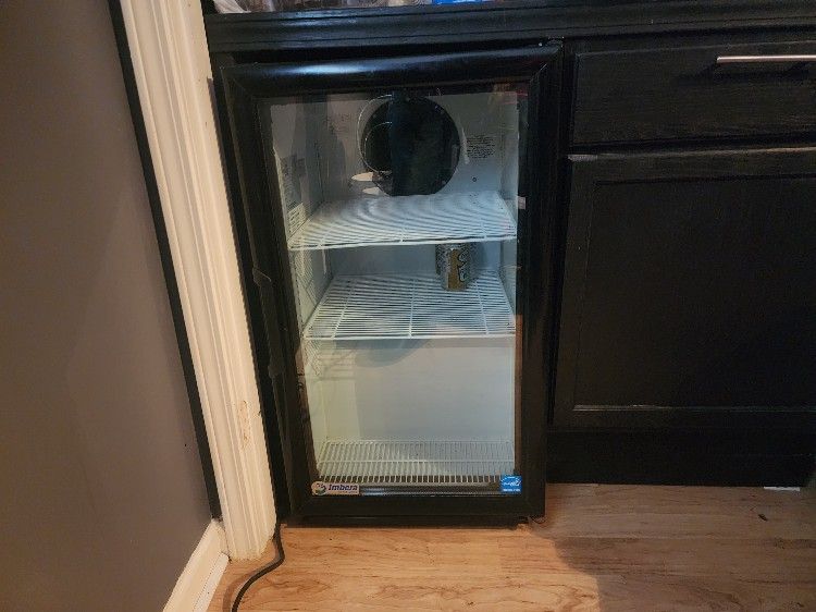 Commercial Beverage Refrigerator 