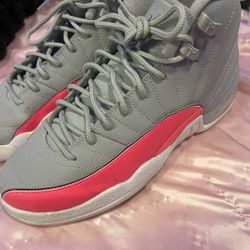 jordan 12 retro racer pink size 6.5Y