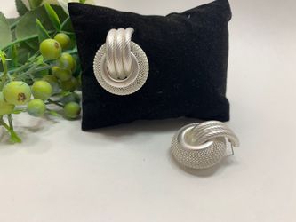 Multi Layer Metal Round Hoop Earrings, White/Silver