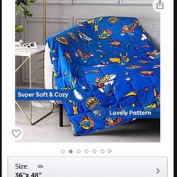 Superhero 5lb Weighted Blanket