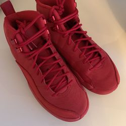 Jordan 12 Gym Red size 4y