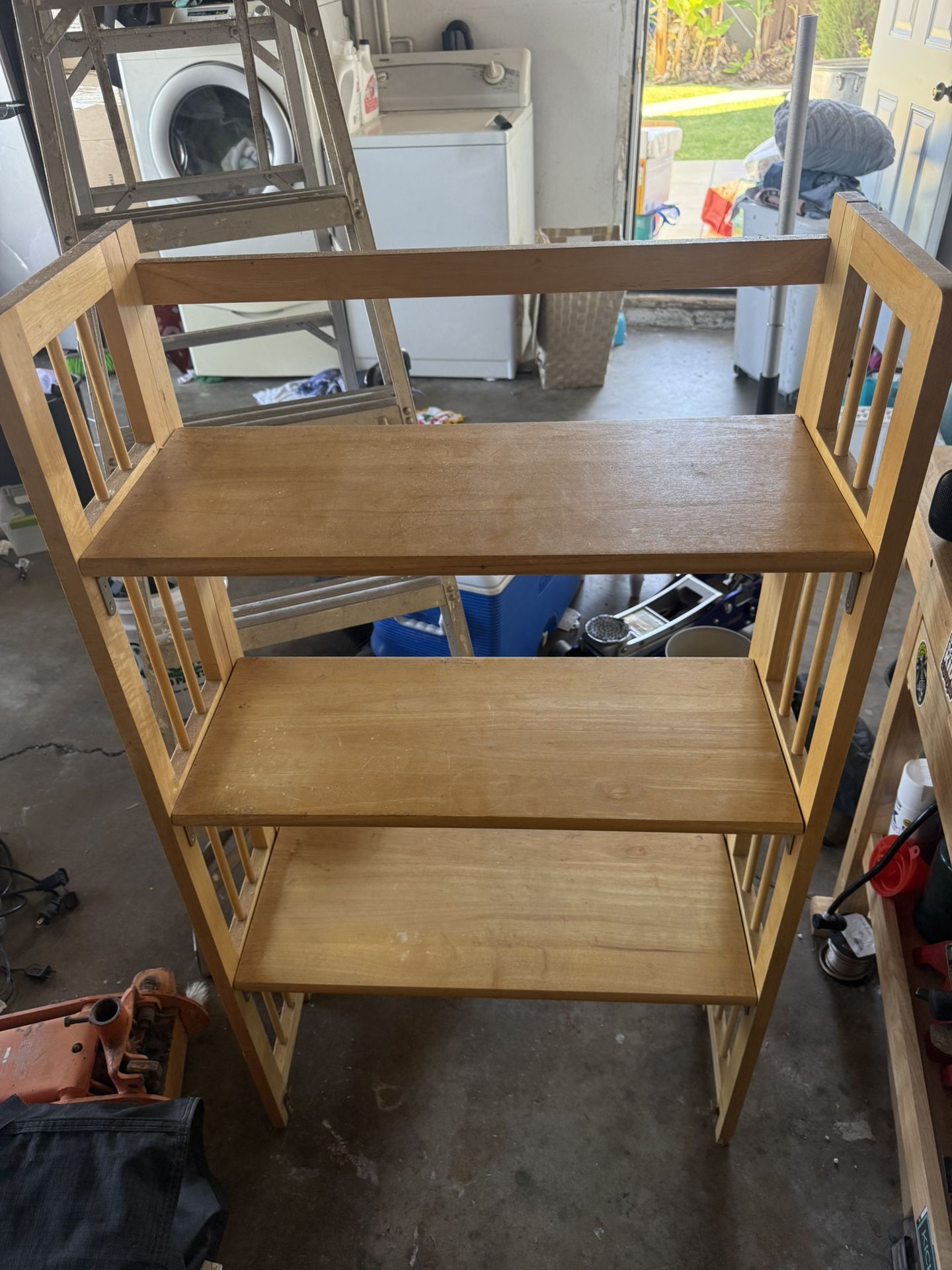Free Foldable Storage Shelves 