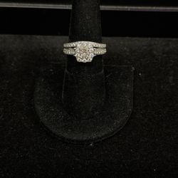 14K White Gold Natural Diamond Wedding Set approx 1-1/2 ctdw 7.10grm no trades pick up in Tacoma 