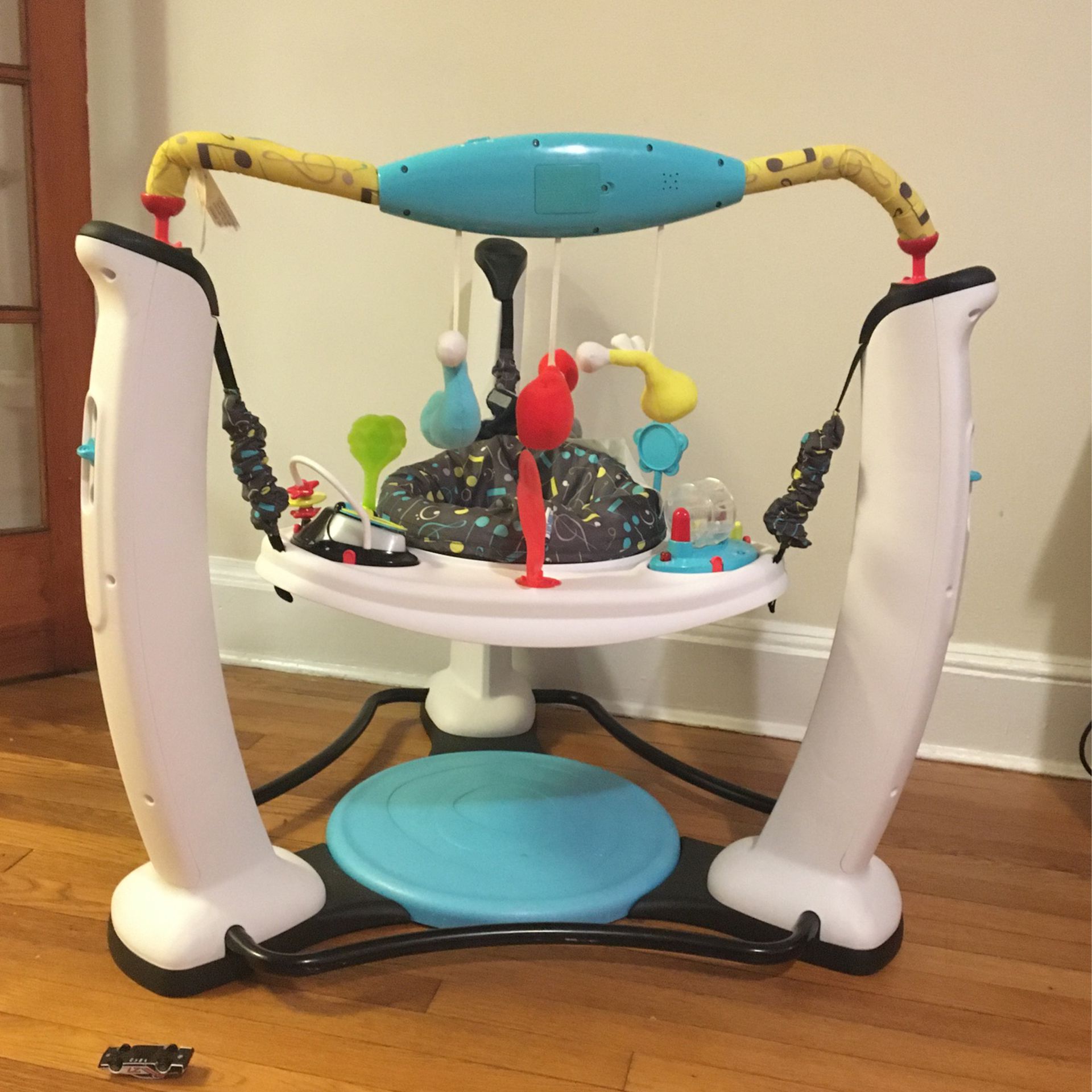 Exersaucer By Evenflow Jump & Learn Jam Session