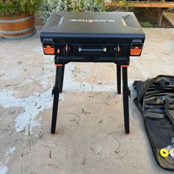 Blackstone 20" camping griddle with stand and carry bag- 2 burners 