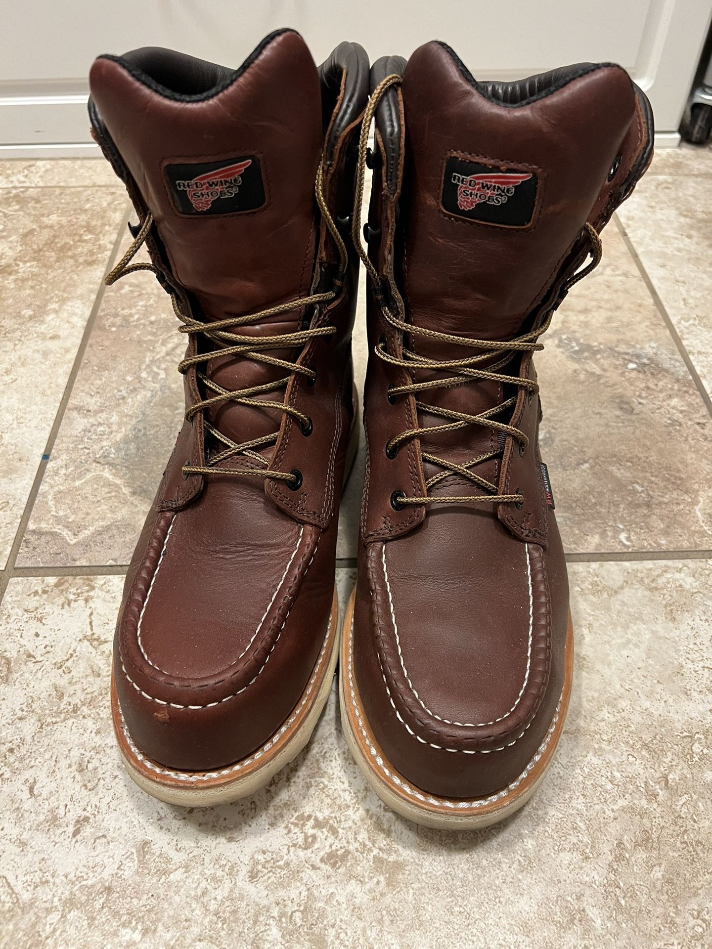 Redwing Boots #2418 Size 9D