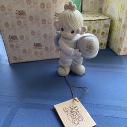 Precious Moments Figures 