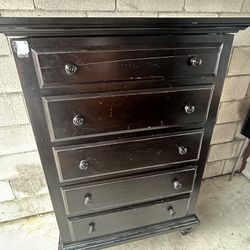 Dressers And Other Furniture 