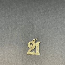 14k #21 Charm 