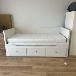 IKEA Hemnes Daybed
