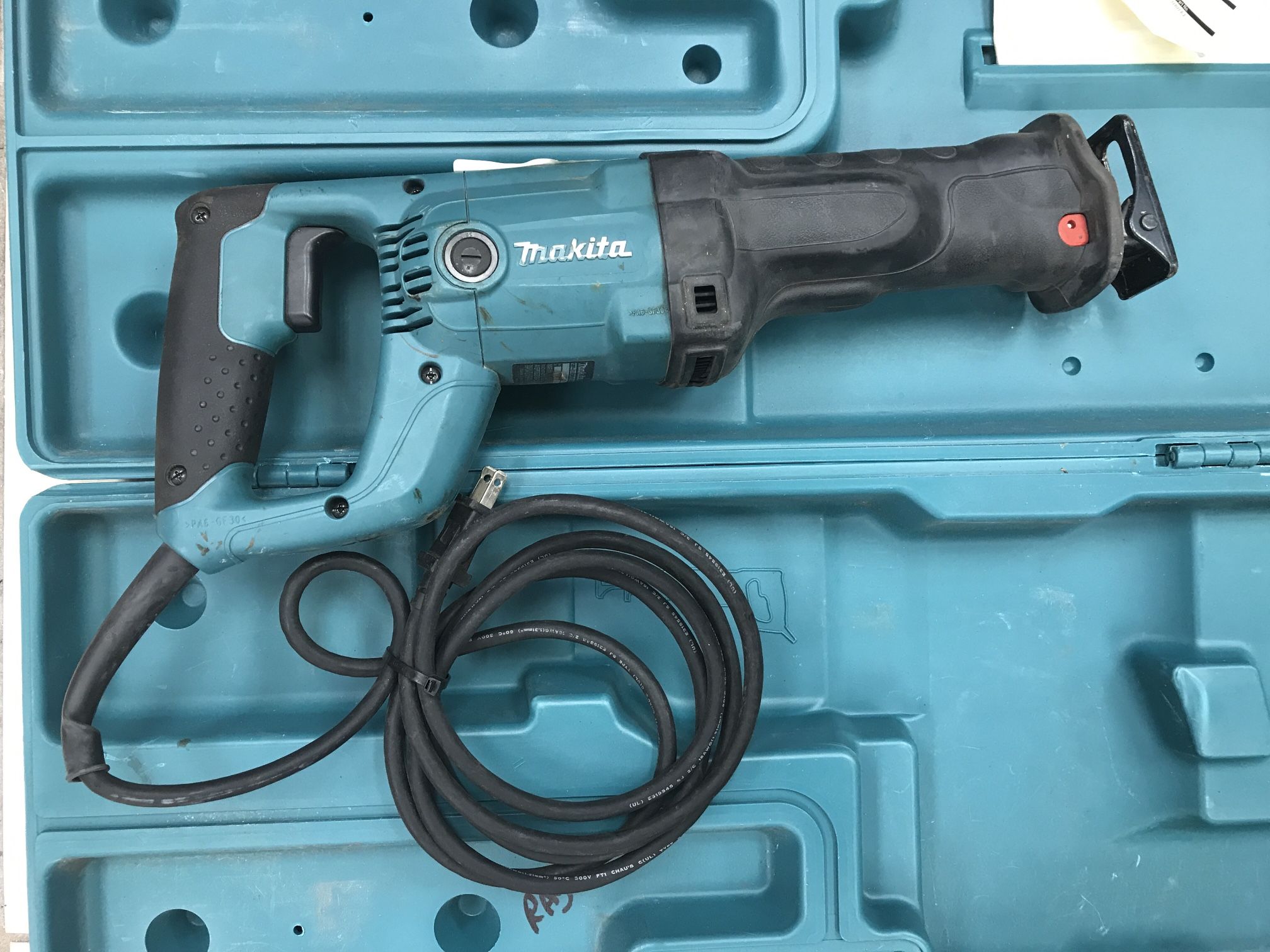 Makita JR3050T 11 Amp Corded Variable Speed Reciprocating Saw