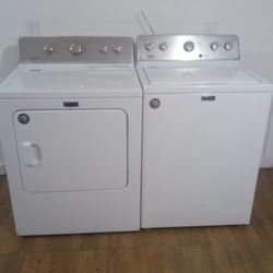 Maytag Mct Commercial Technology Washer And Electric Dryer Matching Set 4 years Old Delivery And Installation Is Free 