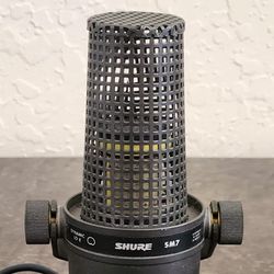 Shure SM7 Microphone 