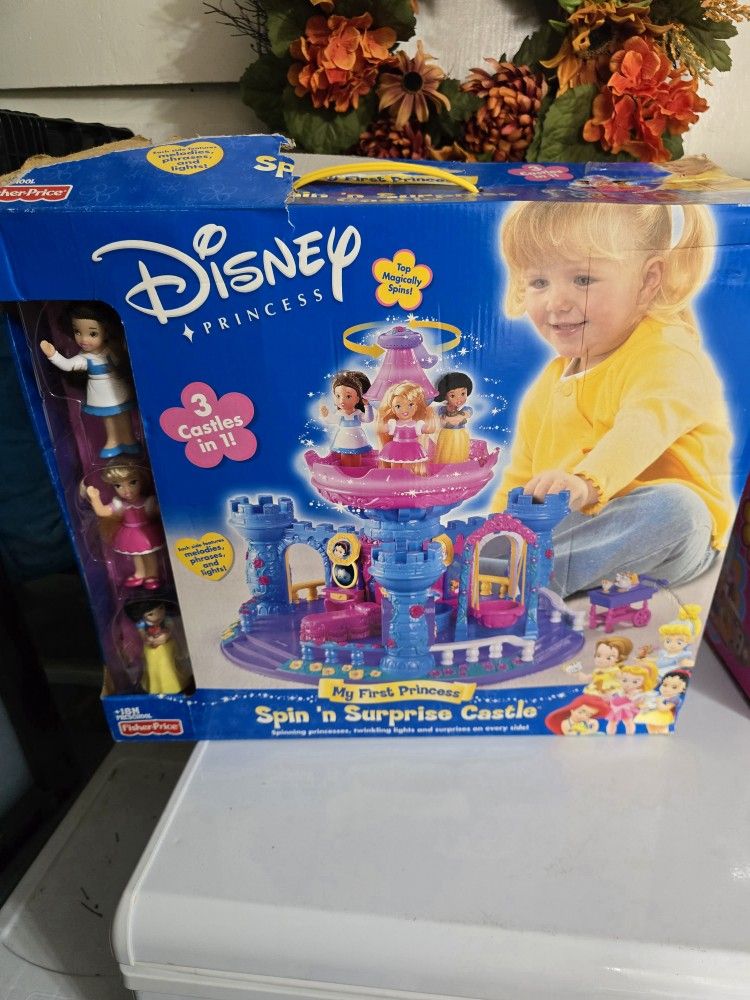 Fisher Price Disney Princess Spin 'N Surprise Castle Snow White Belle Cinderella