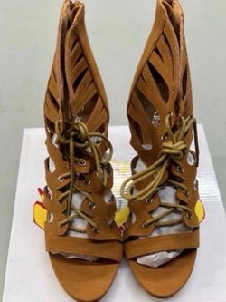 Women’s Heels Shoes Size 7.5