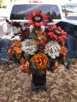 Fall flower arrangement