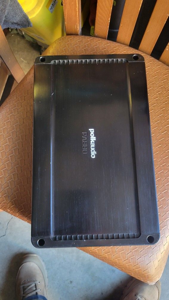 Polk Audio Amplifier 880