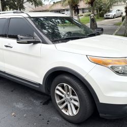 2012 Ford Explorer