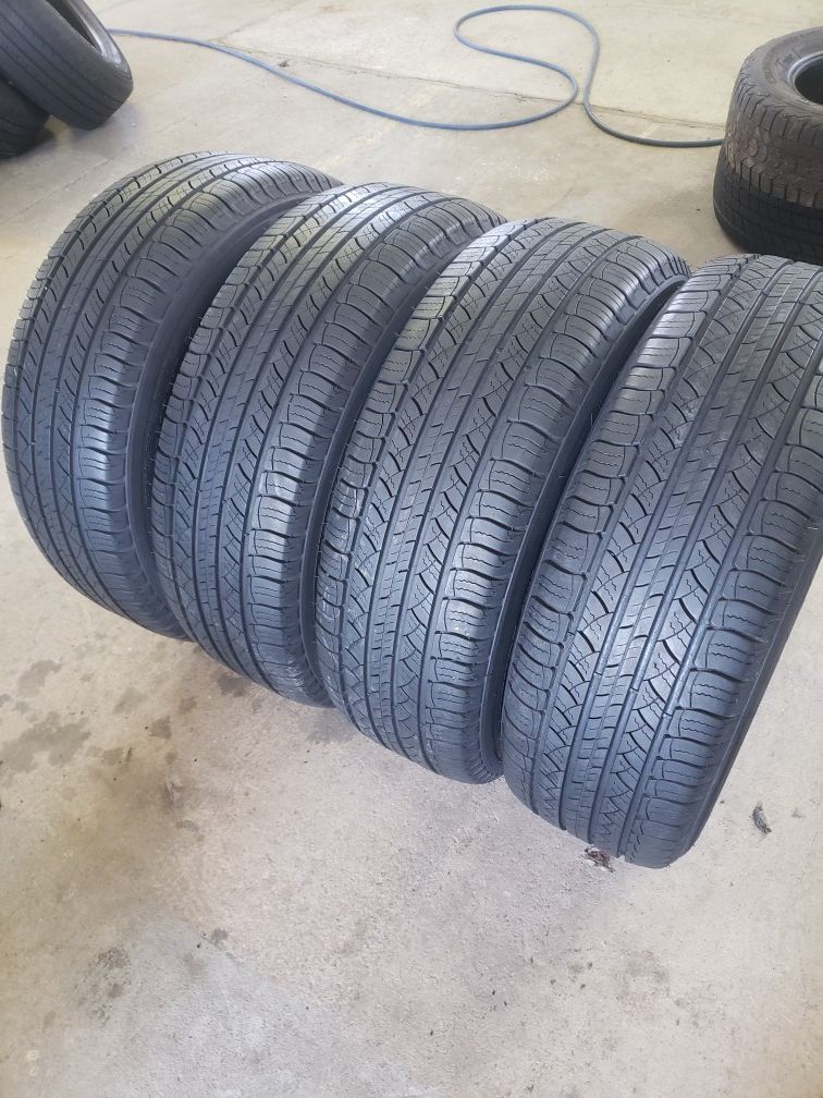 Michelin 225 65 17 80% tread left