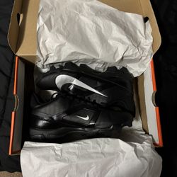 Nike Men's Black White Baseball Softball Cleats Athletic Sports Shoes Footwear