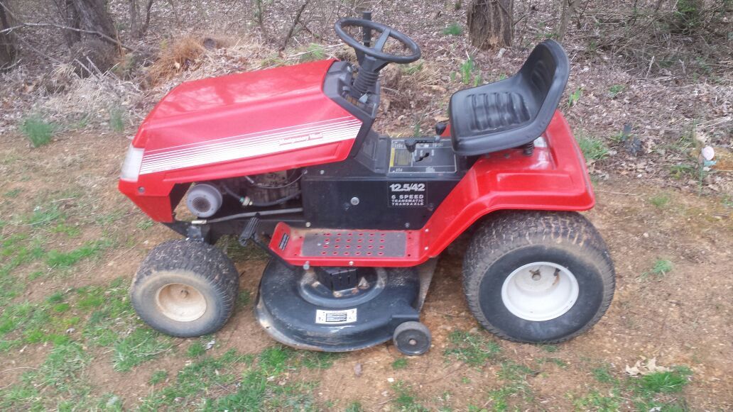 42" Montgomery Ward Riding Mower for Sale in Elizabethton, TN OfferUp