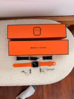 Apple Watch Hermès Series 10 42mm Silver Titanium Case GPS and Cellular