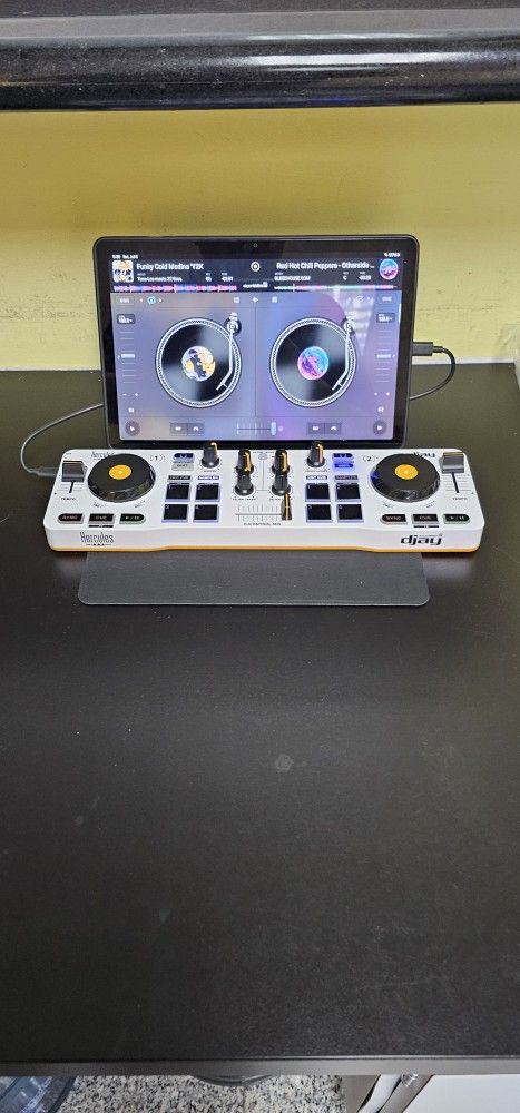 Hercules Djcontrol Mix for Android and ios.