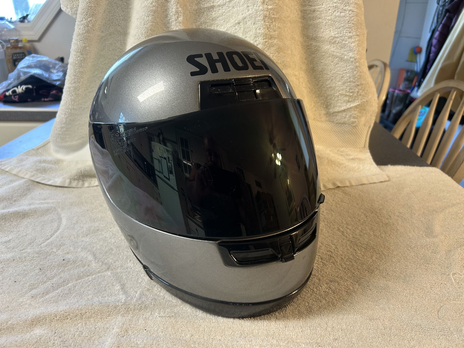 Shoei RF 700