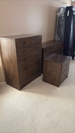 Dresser Set