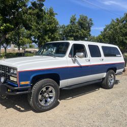 1991 Chevrolet Suburban, 4x4, V2500