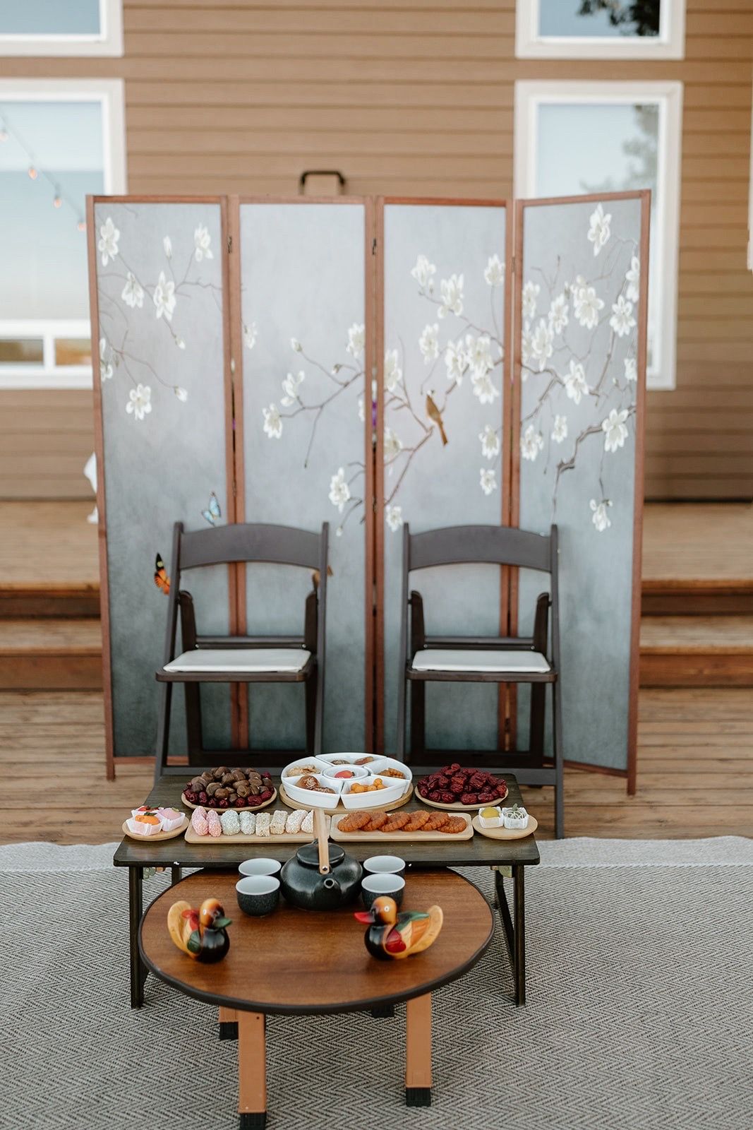 Asian backdrop Divider
