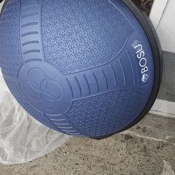 BOSU NEXGEN™ PRO Balance Trainer