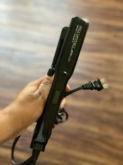 Professional 1” flat iron
