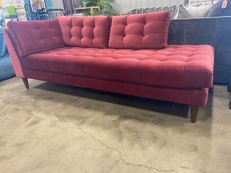 JOYBIRD Hopson Bumper Chaise in Banks Currant