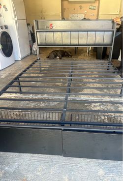 Queen size metal bed frame