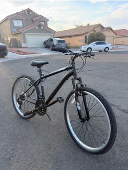 Huffy 26” Mountain Bike – Ready to Ride