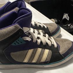 Men’s size 8 adidas sneakers