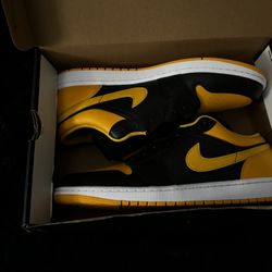 Black And yellow Low Tops