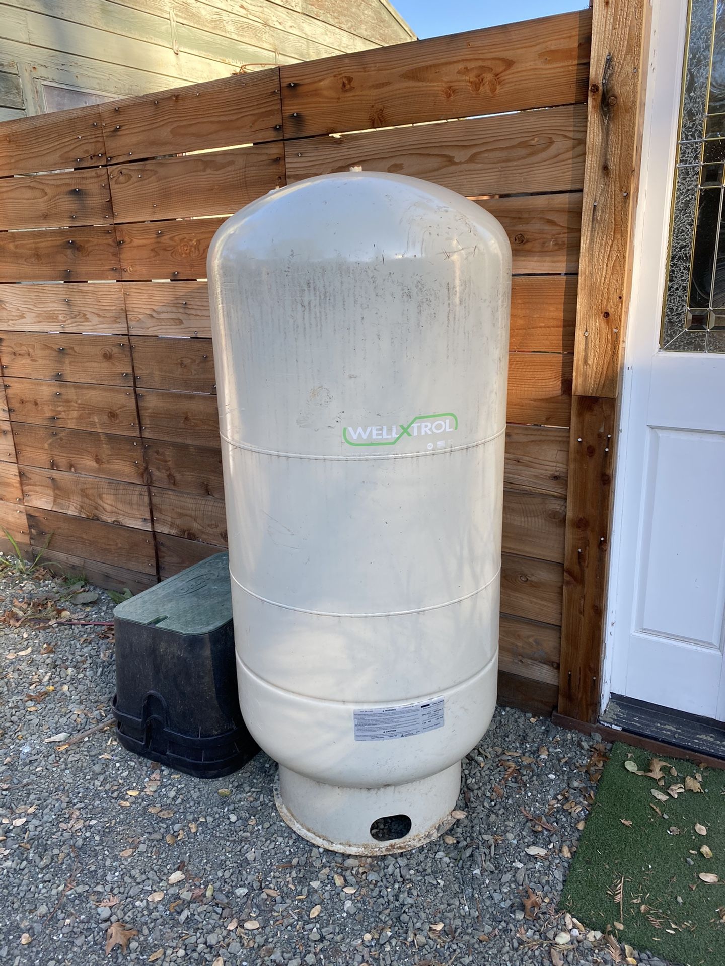 Water tank