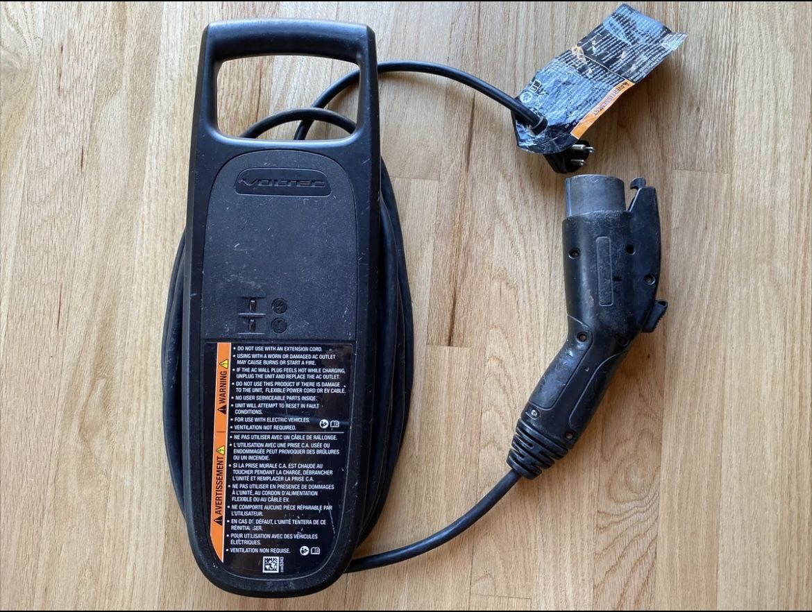 2013 Chevy Volt Charger