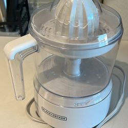 MOVING SALE: Kitchenware, Juicer, Mugs 