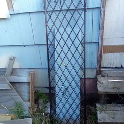 Trellis 7 Sections
