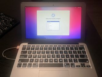 Apple Macbook Air (2015)